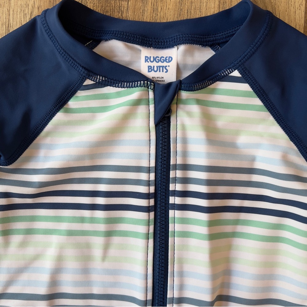 NWOT Rugged Butts Striped Rash Guard - Picture 2 of 4